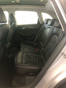 AUDI Q5 2.0 TFSI QUATRO TAPIZADO EN CUERO ,CLIMATIZADOR BIZONA ,SENSORES DE ESTACIONAMIENTO, VELOCIDAD CRUCERO, TECHO SOLAR 