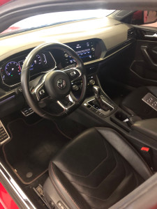 VOLKSWAGEN VENTO GLI UNICO DUEÑO, 4 MODOS DE CONDUCCION ,MOTOR 2.0 TURBO,  350 NM ,TECHO CORREDIZO, BUTACAS EN CUERO Y EL